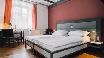 Double Room | Living area | Flat-screen TV