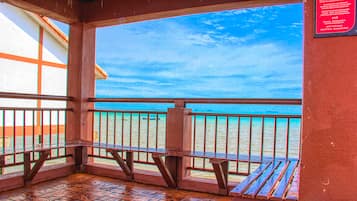 Beach/ocean view