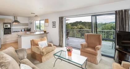 Skipper's Haven - Opua Holiday Home
