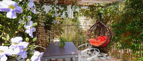 Free daily local cuisine breakfast