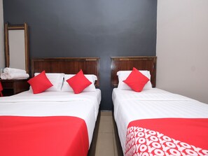 Suite superior | Escritorio, wifi gratis y ropa de cama