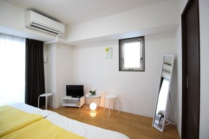 Vierbettzimmer (BG-501) | Verdunkelungsvorhänge, kostenloses WLAN, Bettwäsche