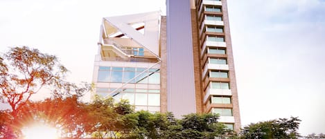 Bagian depan properti