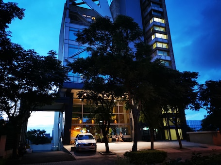 Front of property - evening/night