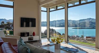 Kotare Point Paradise - Akaroa Holiday Home