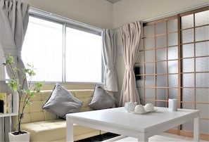 Basic Room | 1 bedroom, down comforters, individually decorated - U-SHUKU Osaka (Osaka)