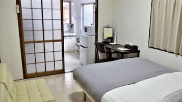 Basic Double Room | 1 bedroom, down comforters, individually decorated