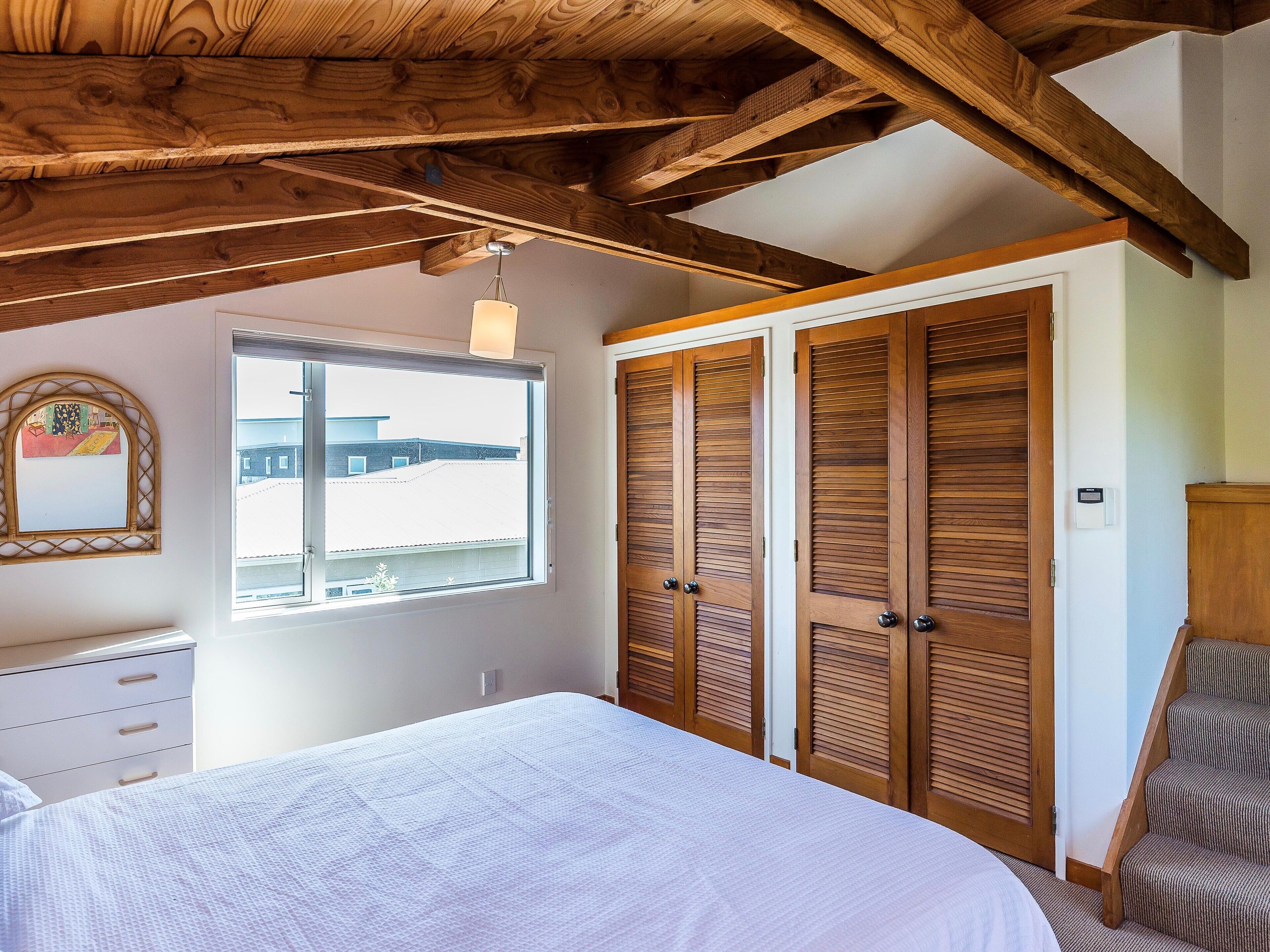 5 chambres, fer et planche à repasser, Wi-Fi, draps fournis