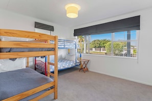 3 Schlafzimmer, Bügeleisen/Bügelbrett, WLAN