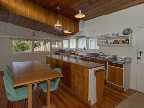 Fridge, microwave, oven, dishwasher - Sixties Cedar Bach - Kuratau Holiday Home (Kuratau)