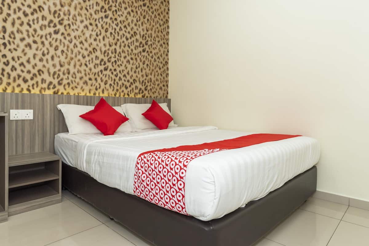 Standard Double Room | Soundproofing, iron/ironing board, free WiFi