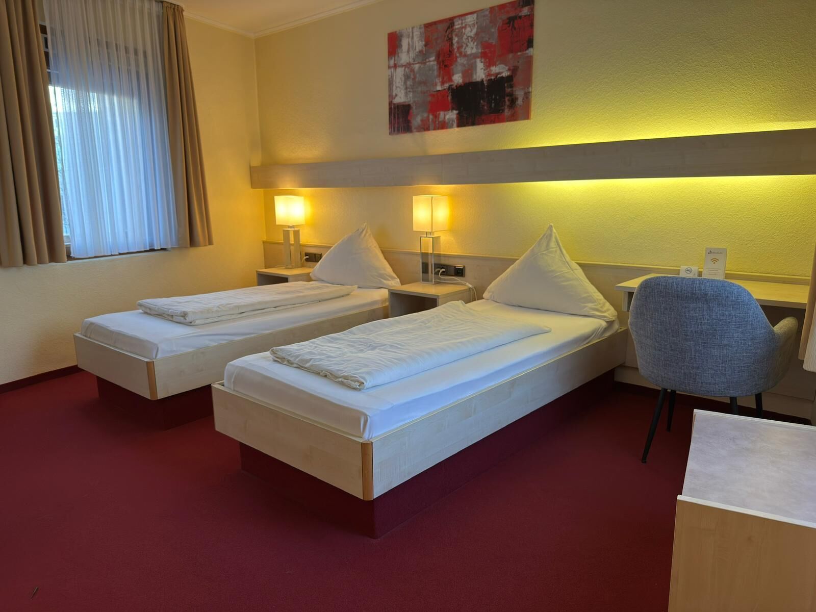 Twin Room | Desk, iron/ironing board, free WiFi, bed sheets