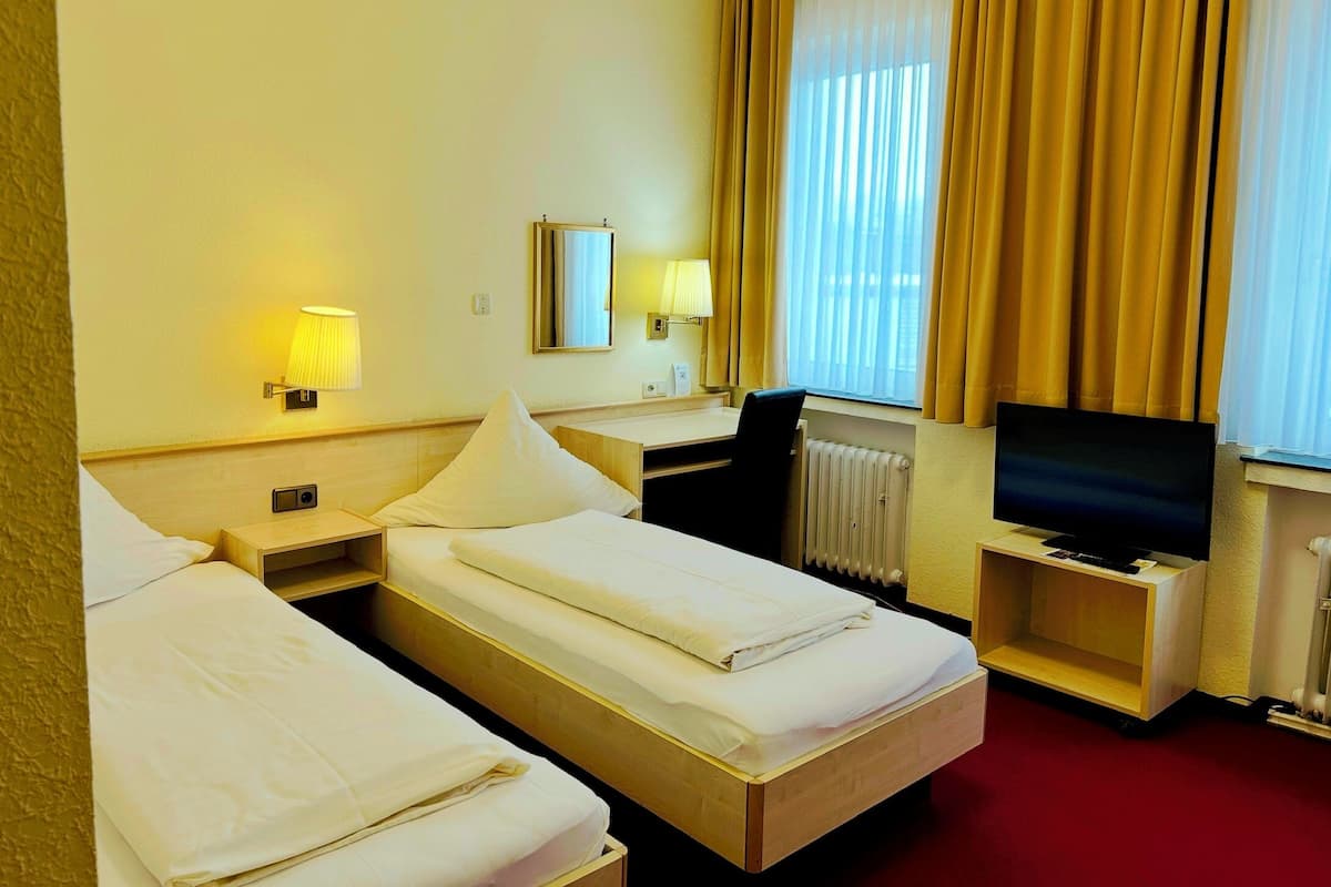 Classic Twin Room