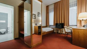 Einzelzimmer | Schreibtisch, Bügeleisen/Bügelbrett, kostenloses WLAN, Bettwäsche