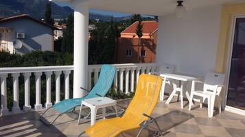 Superior Double Room, 1 King Bed, Sea View | Terrace/patio