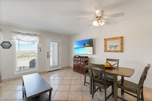 Dining - Dog-Friendly Beachfront Condo | Pool, Hot Tub & King Bed (Corpus Christi)