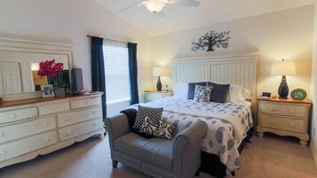 2 Schlafzimmer, BĂŒgeleisen/BĂŒgelbrett, WLAN, BettwĂ€sche