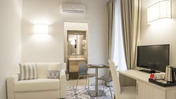 Luxury Room | Room amenity