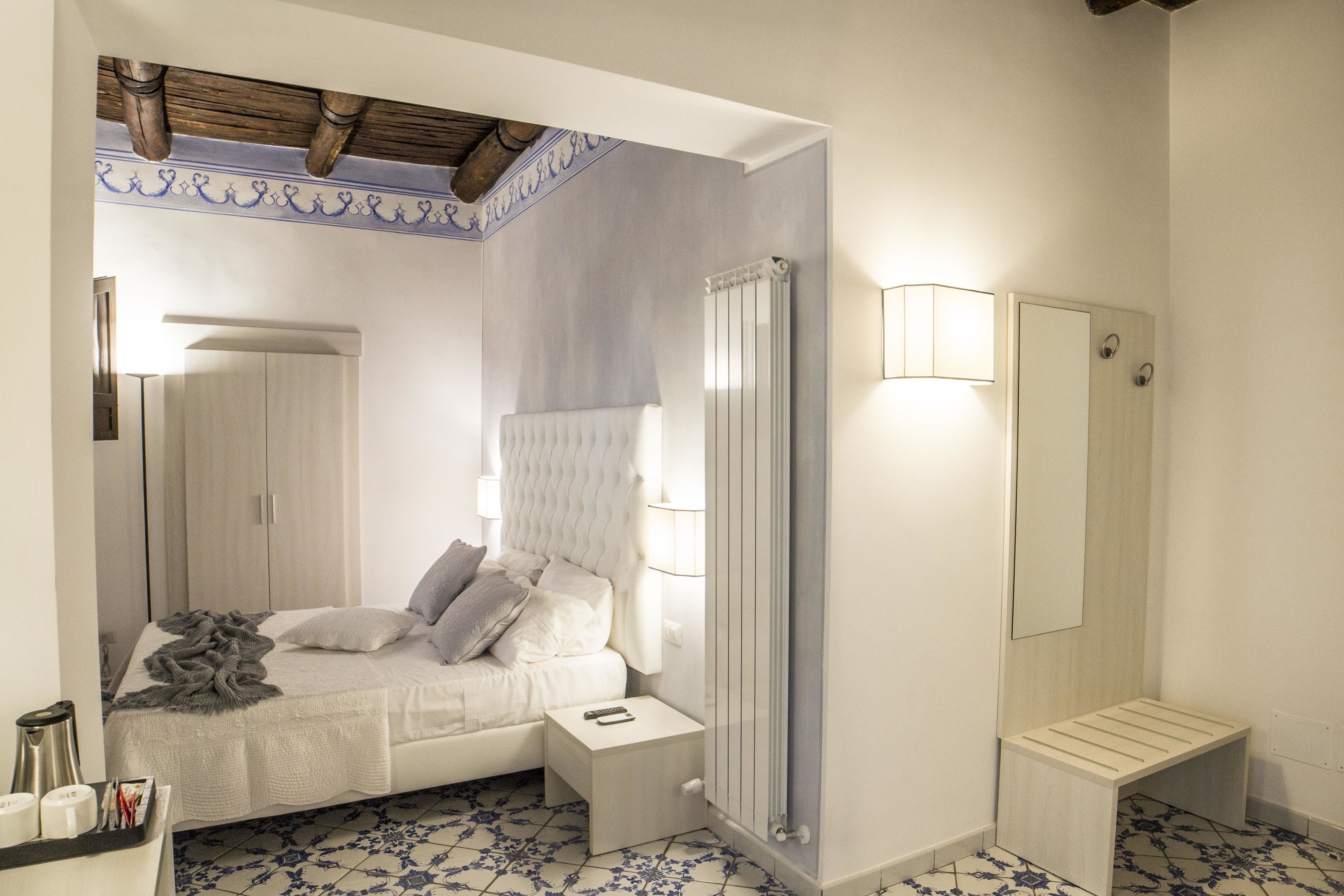 Minibar, in-room safe, individually decorated, individually furnished