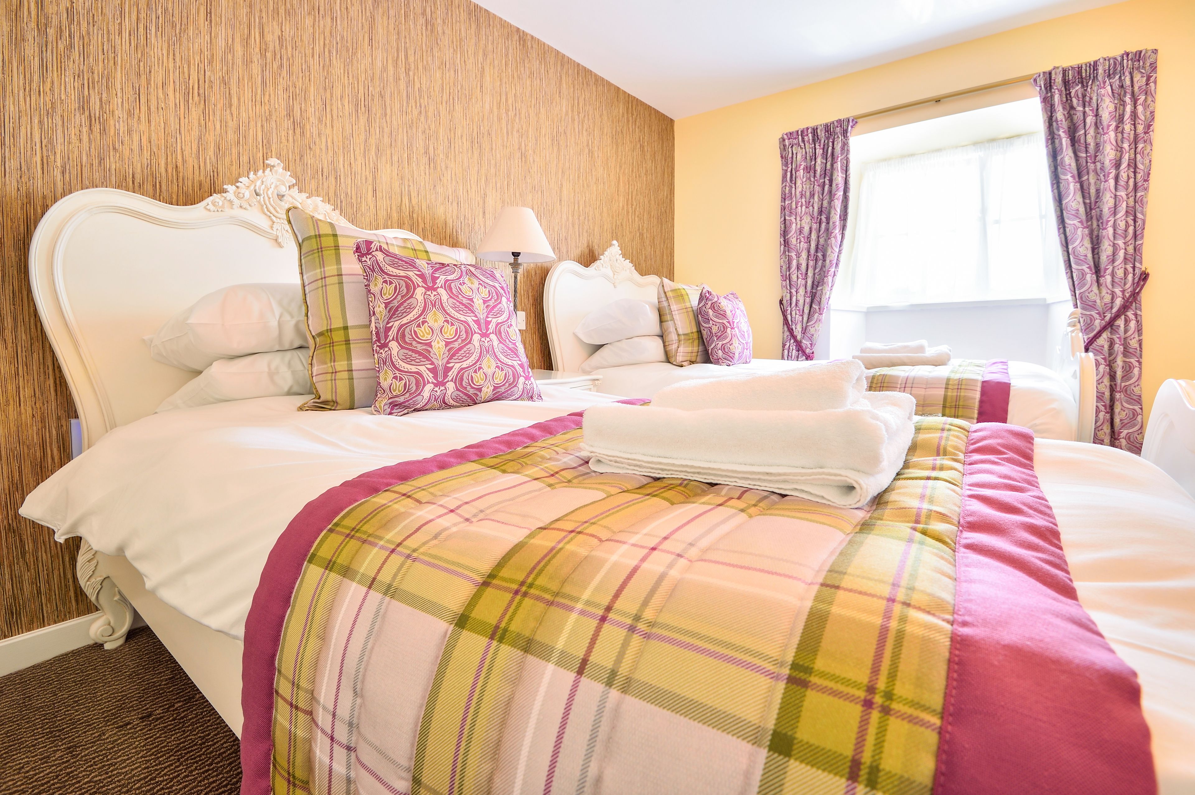 twin room | individually decorated, individually furnished, desk, iron/ironing board