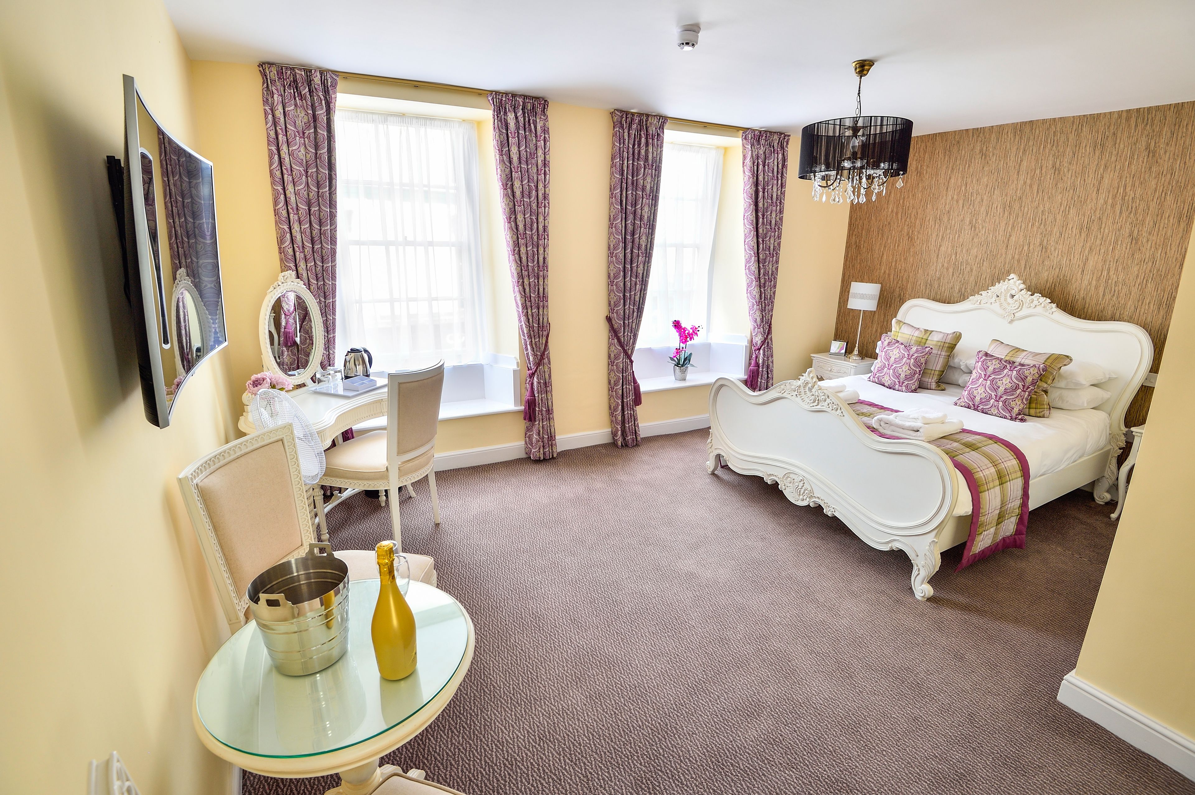 king double | individually decorated, individually furnished, desk, iron/ironing board