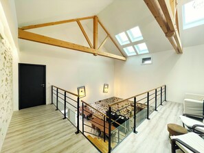 Coin salon dans le hall