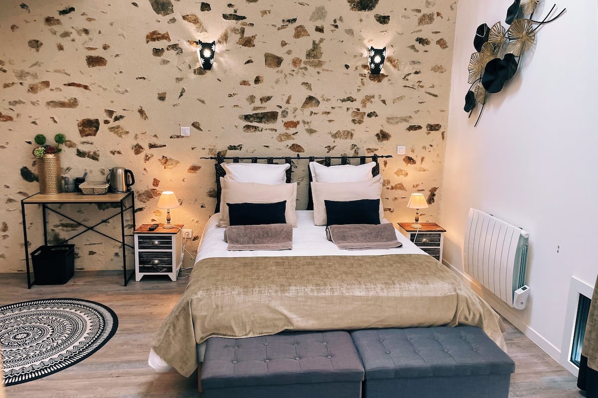 Superior négyágyas szoba, kilátással az udvarra | Sötétítőfüggöny, hangszigetelés és ingyenes wifi