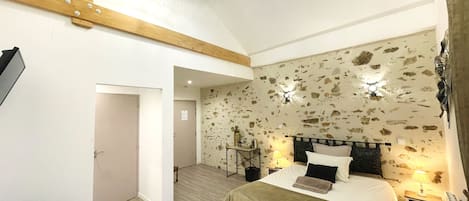Superior Quadruple Room, Courtyard View