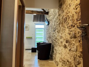 Superior Triple Room, Courtyard View | Blackout curtains, soundproofing, free WiFi