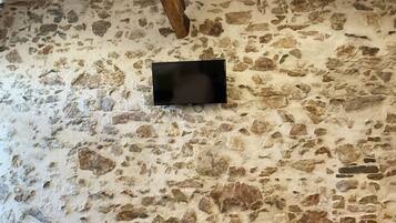 Superior-Dreibettzimmer, Blick auf den Innenhof | Verdunkelungsvorhänge, schallisolierte Zimmer, kostenloses WLAN