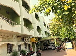Exterior - Hotel Li-N-Ja (Sambalpur)