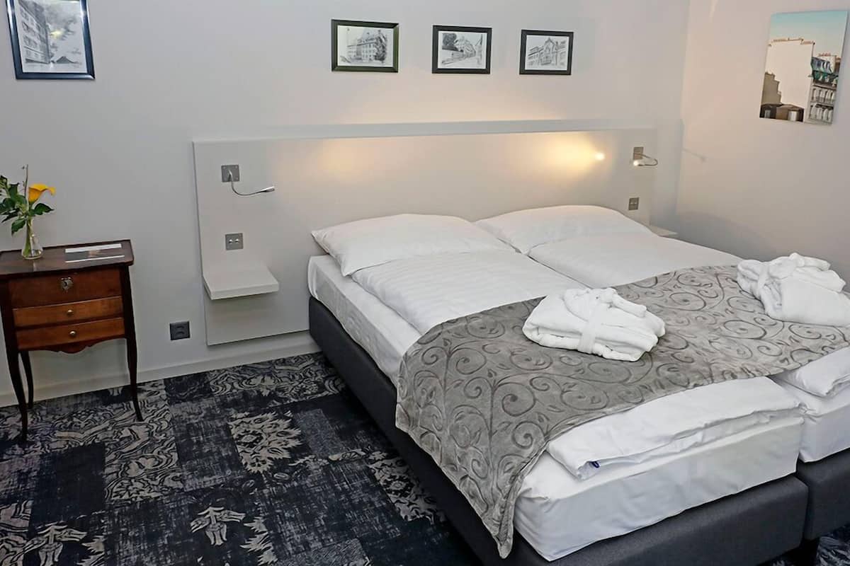 In-room safe, desk, soundproofing, iron/ironing board