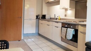Unclassified image, 5 of 12, button - Stylish Park Central Apartment (Birmingham)