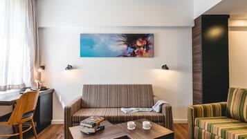 Minibar, desk, laptop workspace, WiFi (free)