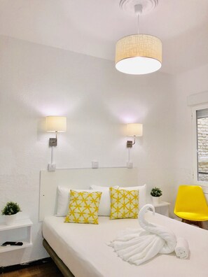 Single Room, Shared Bathroom | 1 bedroom, premium bedding, Select Comfort beds, laptop workspace - CH Arriaza II (Madrid)