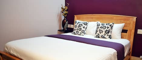 Deluxe Double Room | 6 bedrooms, premium bedding, pillowtop beds, individually furnished