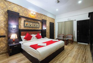 Premium bedding, in-room safe, desk, blackout curtains