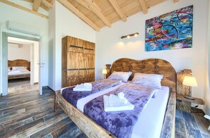 2 habitaciones, cubrecamas y decoración personalizada 
