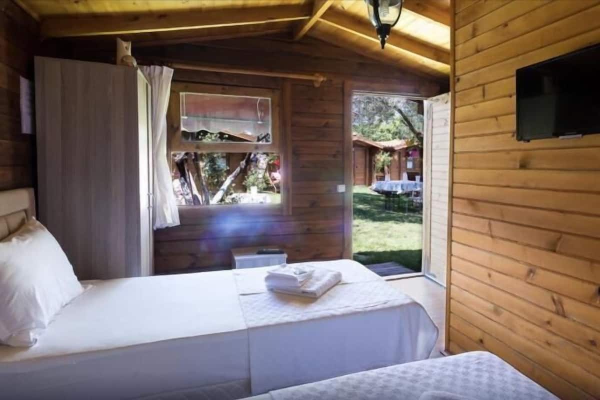 Double Room | In-room safe, free WiFi