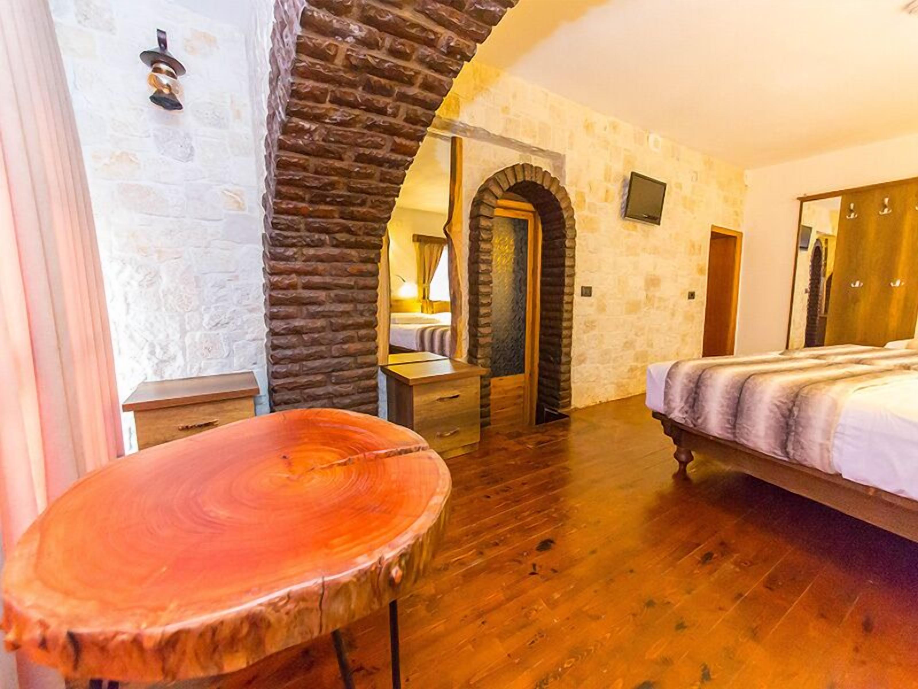 comfort triple room | courtyard view