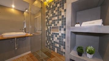 Apartment (1 Bedroom) | Bathroom