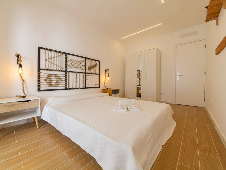 1 bedroom, iron/ironing board, cots/infant beds, bed sheets