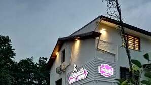 Front of property - Beyaz Ev Butik Otel Masukiye (Kartepe)