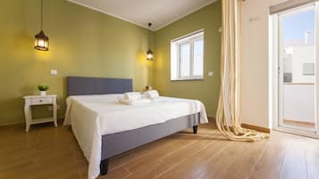 Apartment (1 Bedroom) | 1 bedroom, iron/ironing board, cots/infant beds, bed sheets