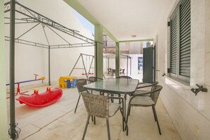 Apartment B5, Apartment With Terrace | Terrace/patio