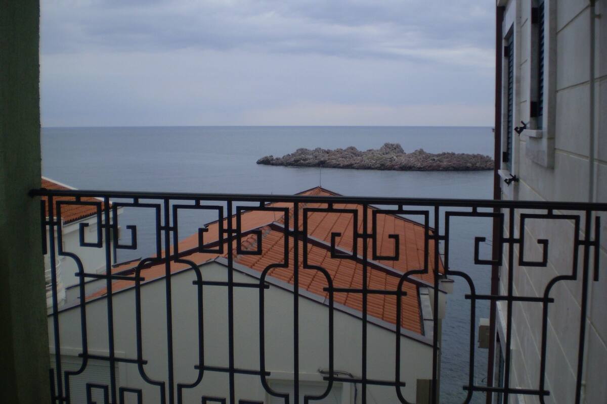 Apartamento, vistas al mar (B) | Balcón