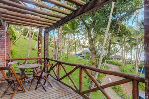 Bungalow (Studio) | Minibar, individually decorated, individually furnished, free WiFi