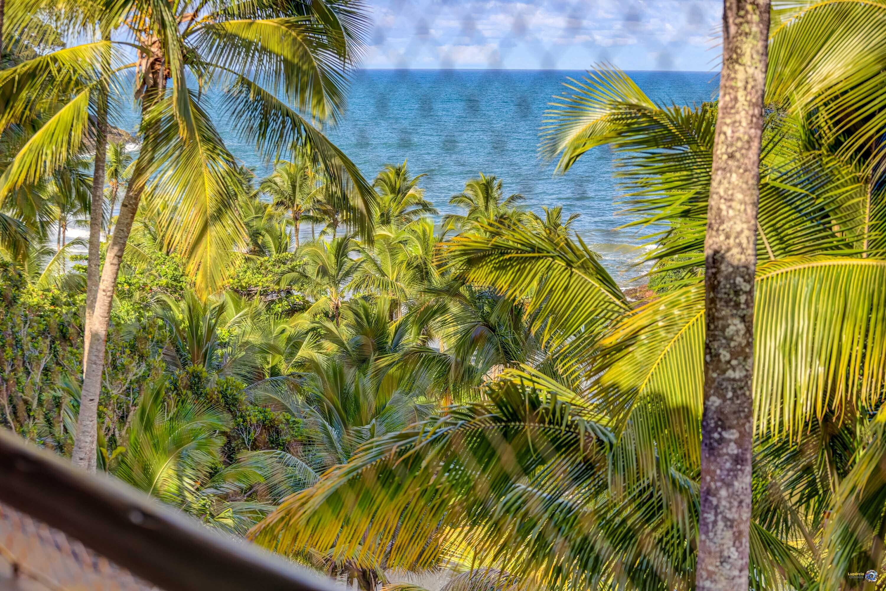 basic double or twin room (deluxe) | 1 bedroom, minibar, individually decorated, individually furnished