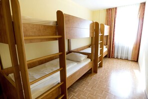 Familienzimmer | Schreibtisch, schallisolierte Zimmer, kostenloses WLAN, Bettwäsche