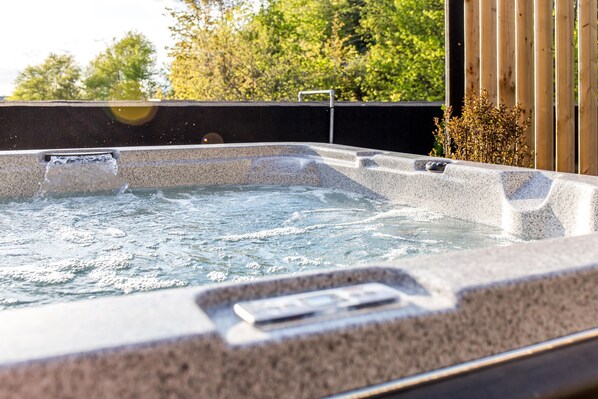 Terrace/patio - Hew & Draw Hotel (Corner Brook)